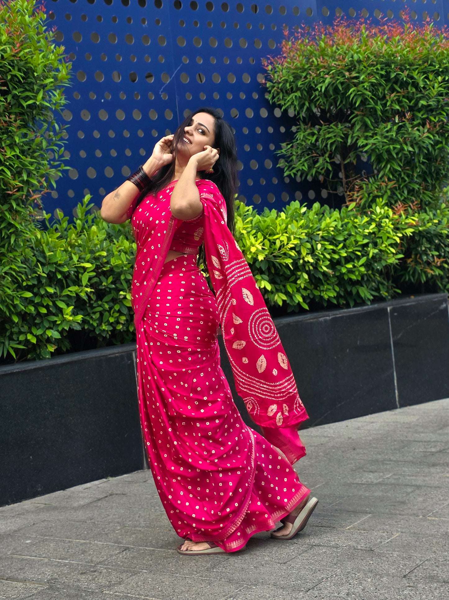 Pink Bandhani Print Saree