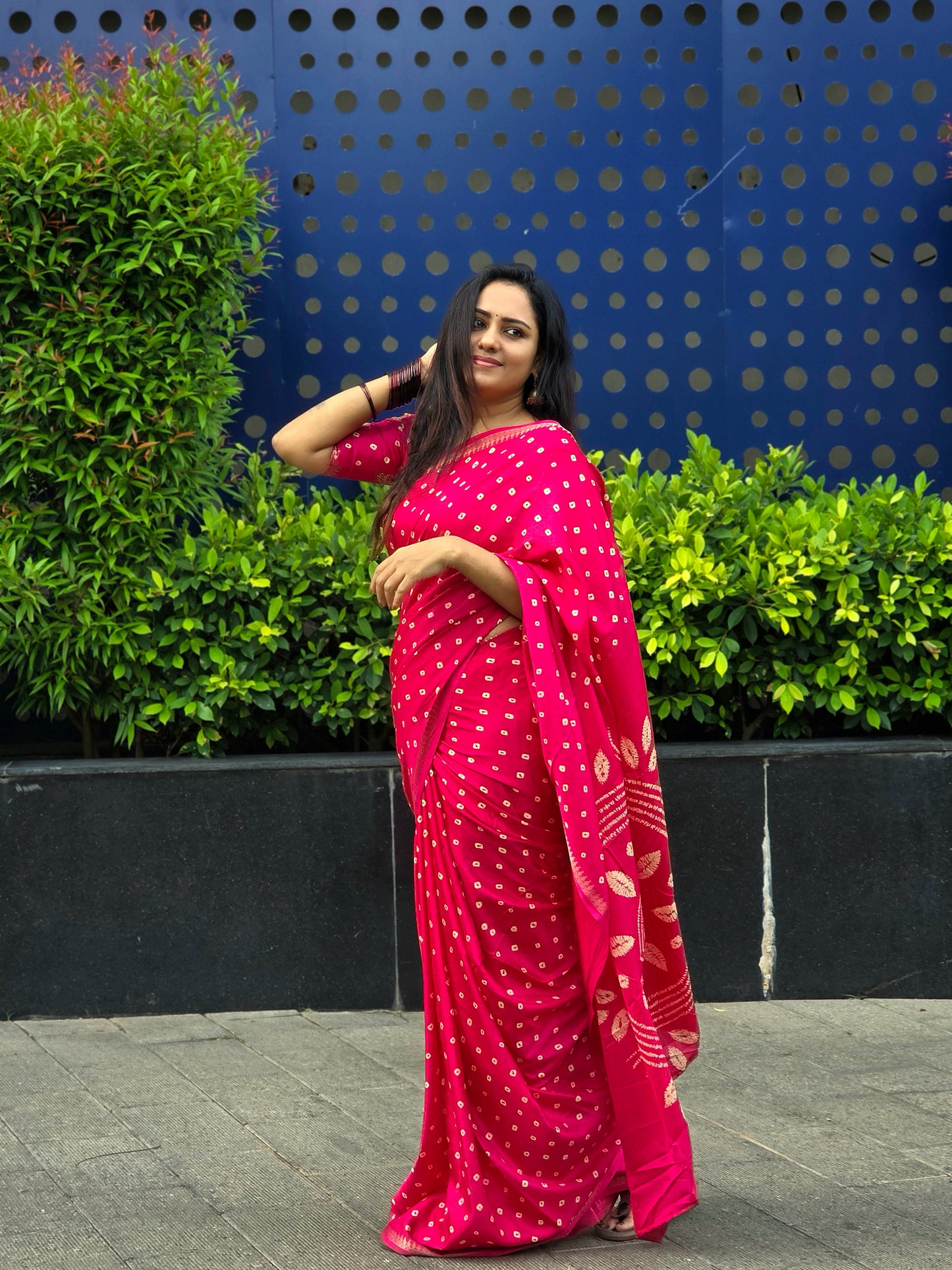 Pink Bandhani Print Saree