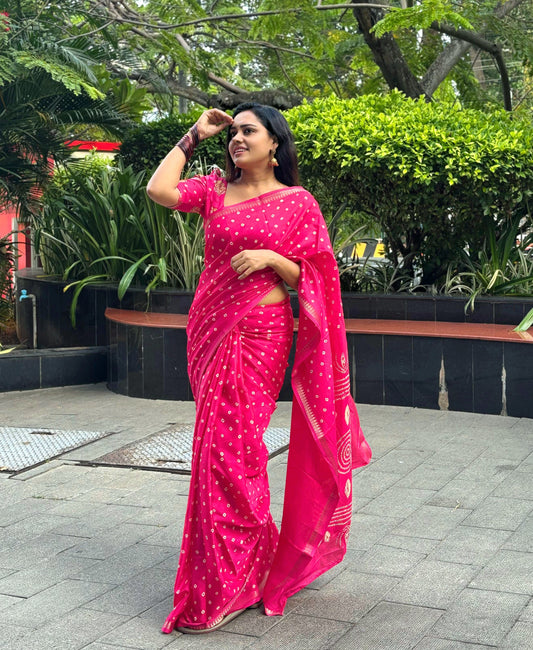 Pink Bandhani Print Saree