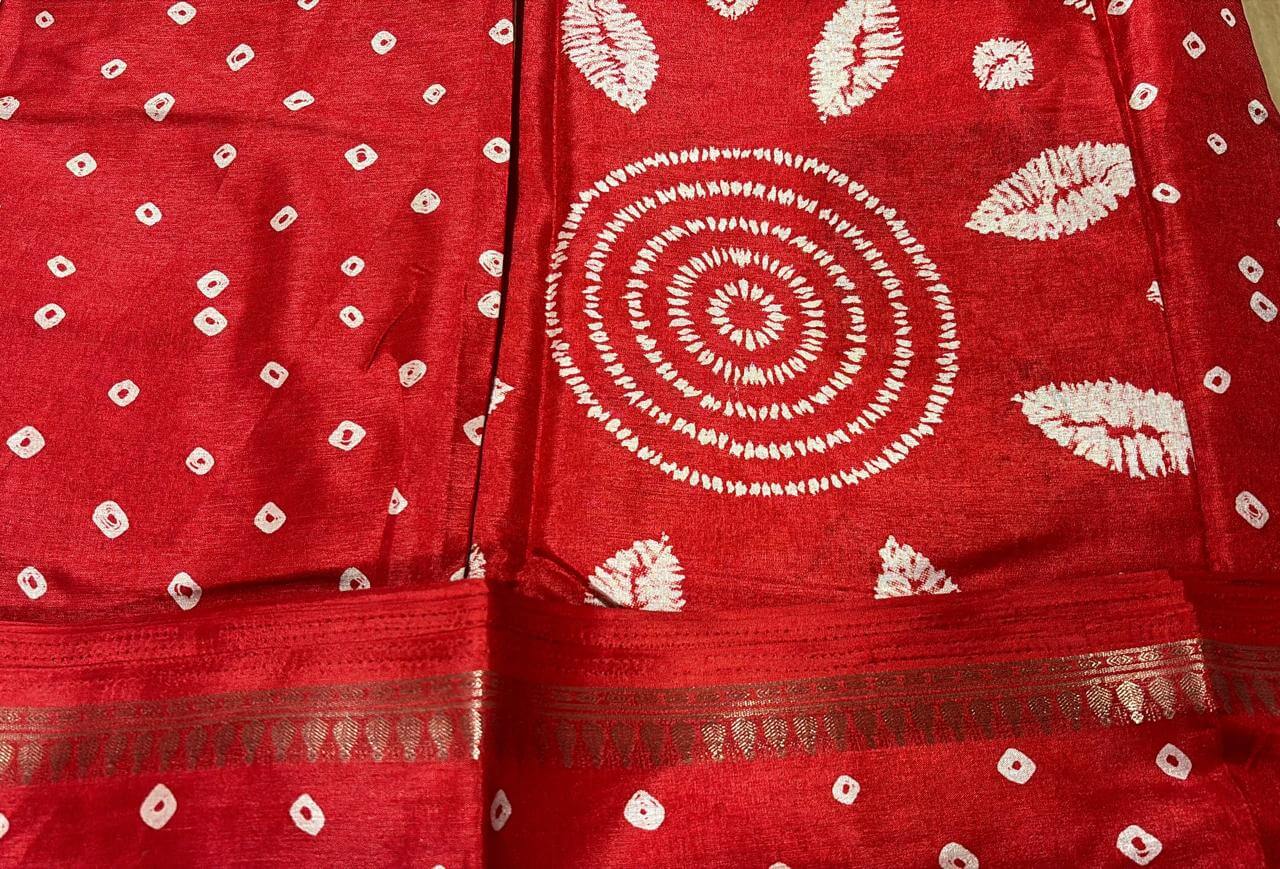 Red Bandhani Print Saree